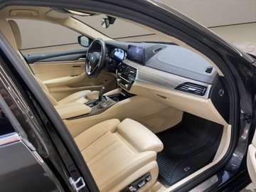 520d Limousine Luxury Line ACC AUT Kam. Leder LM – Bild 18