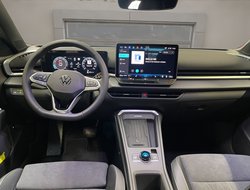 T-Roc Style 1.5 l eTSI OPF  DSG IQLight ACC AHK