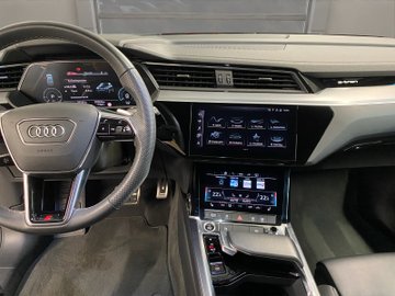 Q8 e-tron 50 quattro advanced ACC AUT Kam. Leder – Bild 16