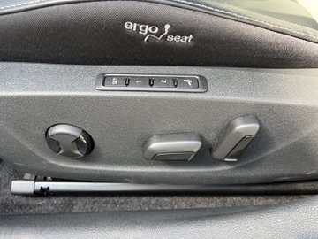 Octavia Combi 2.0 TDI Style DCC ACC AHK AUT Navi – Bild 9