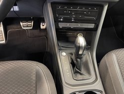 Touran 2.0 TDI BMT Active ACC AHK AUT Navi LED