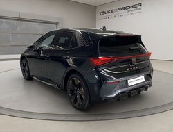 Born 170 (60kWh) ACC AUT Kam. Navi Sportp. LED