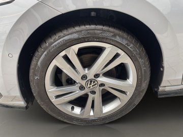 Golf VIII 2.0 TDI R-Line ACC AUT Kam. LED – Bild 7