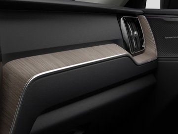 XC60 T6 PHEV Plus Dark Recharge Gewerbe Spezial – Bild 16