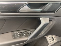 Tiguan 1.4 TSI Elegance ACC AHK AUT Kam. Leder