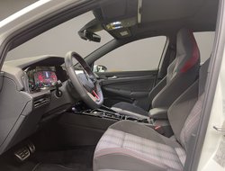 Golf VIII 2.0 TSI GTI ACC AHK AUT Kam. Navi Pano