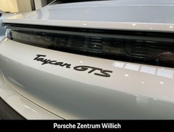 Taycan GTS HA-Lenkung Active-Ride InnoDrive BOSE