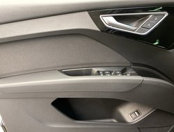 Q4 40 e-tron Basis ACC AUT Kam. Navi Pano HUD LM