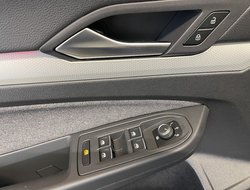 Golf VIII 1.5 eTSI Move ACC AUT Kam. Navi LED LM