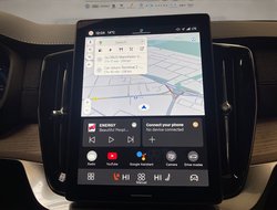 XC90 T8 Twin Engine PHEV Plus Dark Recharge ACC