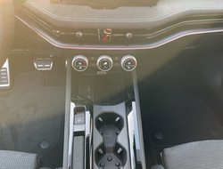 Superb Combi Sportline Navi DCC PANO AHK eHeck