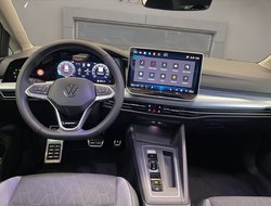 Golf VIII 1.5 eTSI W Energy ACC AHK AUT Kam. LED