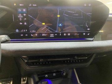 A6 e-tron Avant performance W S-line ACC AHK AUT – Bild 13