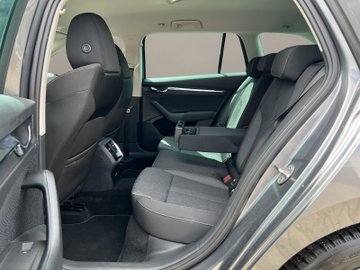 Octavia Combi 2.0 TDI Style AHK AUT Navi Sportp. – Bild 14