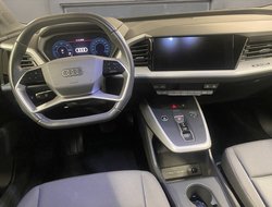 Q4 40 e-tron Basis AUT Navi Standh. Virtual LED