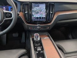 XC60 B4 (Diesel) Ultimate Dark ACC AHK AUT Kam.