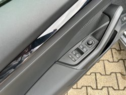 Octavia Combi 2.0 TDI W Sportline ACC AHK AUT LM