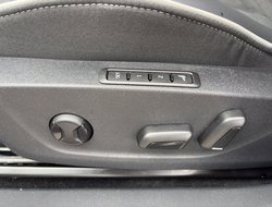 Elroq 85 Sportline ACC AHK Navi eSitz eHeck
