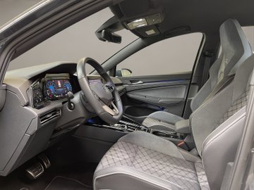 Golf VIII 1.5 eTSI R-Line R-Line AUT Sportp. LED – Bild 8
