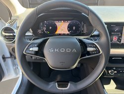 Fabia 1.0 TSI Tour ACC AUT Kam. Navi Virtual LED