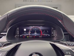 Kamiq 1.5 TSI Monte Carlo Pano ACC AUT Kam. Navi