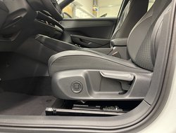 T-Roc R-Line 1.5 l eTSI OPF DSG R-Line IQLight