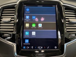 XC90 T8 Twin Engine PHEV Plus Dark Recharge ACC