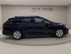 Golf VIII Variant 1.5 eTSI  85 kW Life ACC AHK