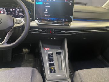 Golf VIII Variant 1.5 eTSI  W Life ACC AHK AUT – Bild 14