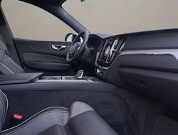 XC60 B4 (Diesel)- R Design AHK AUT Kam. Navi LED