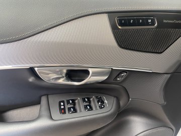 XC90 B5 (Diesel) Ultimate Bright ACC AHK AUT 360 – Bild 9