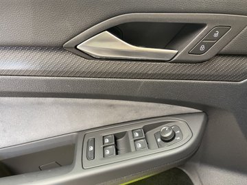 Golf VIII 1.5 eTSI R-Line R-Line IQLight ACC AHK – Bild 9