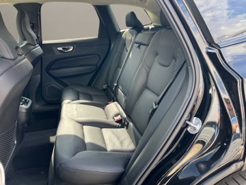 XC60 B5 AWD Ultra Dark ACC AHK AUT Kam. Navi – Bild 15