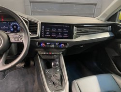 A1 allstreet 30 1.0 TFSI basis    AUT Leder