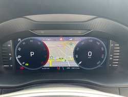 Karoq 2.0 TDI Tour ACC AHK AUT Kam. Navi Standh.