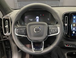 XC40 P8 Core Recharge Pure Electric AHK AUT Kam.