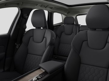 XC60 T6 PHEV Plus Dark Recharge Gewerbe Spezial – Bild 14