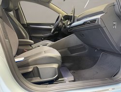 Golf VIII 1.5 eTSI W Energy ACC AHK AUT Kam. LED