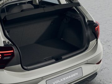 Polo Life Mod.27 59kW 4-Türen LED Klima PDC – Bild 8