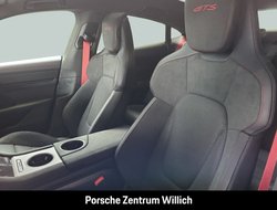 Taycan GTS HA-Lenkung Active-Ride Head-Up