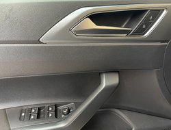 Polo VI 1.0 TSI Active Navi KlimaA. LM PDC SHZ