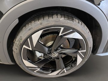 T-Roc R-Line 1.5 l eTSI OPF DSG R-Line IQLight – Bild 8