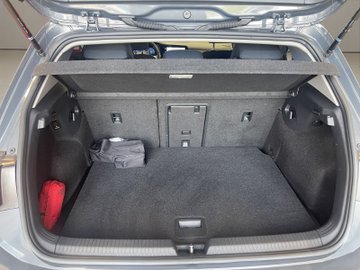 Golf VIII 2.0 TDI Active IQLight ACC AHK AUT HUD – Bild 17