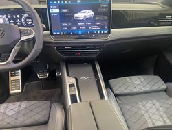 Passat Variant 1.5 TSI e W R-Line Pano R-Line LM