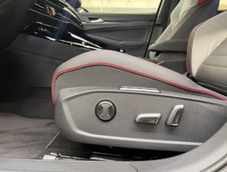 Golf VIII 2.0 TSI W GTI DCC IQLight ACC AUT Kam.