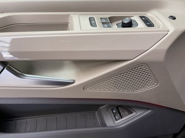 T7 Multivan 1.5 TSI e 4MOTION lang Style DCC ACC – Bild 9