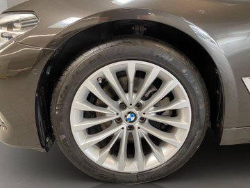 520d Limousine Luxury Line ACC AUT Kam. Leder LM – Bild 7