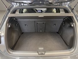 Golf VIII 1.5 eTSI R-Line R-Line AUT Sportp. LED