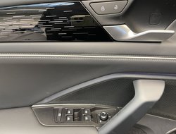 Tayron Elegance 1.5 l eHybrid 85 kW (115 PS) DSG