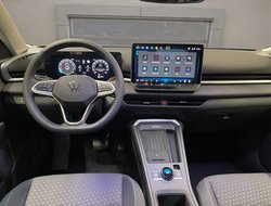 T-Roc Life 1.5 l eTSI OPF  7-Gang-DSG ACC AHK LM